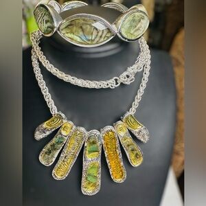 Bohemian Style Bib Statement Necklace & stretch Bracelet.Abalone Shell. Set of 2